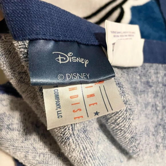 Chicago Cubs MLB Mickey Mouse Baseball Beach Towel 56.5 x 29.5 FLAWS - Picture 3 of 16